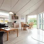 5 Person Holiday Home In Groemitz * Grömitz