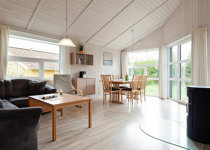 5 Person In * Grömitz